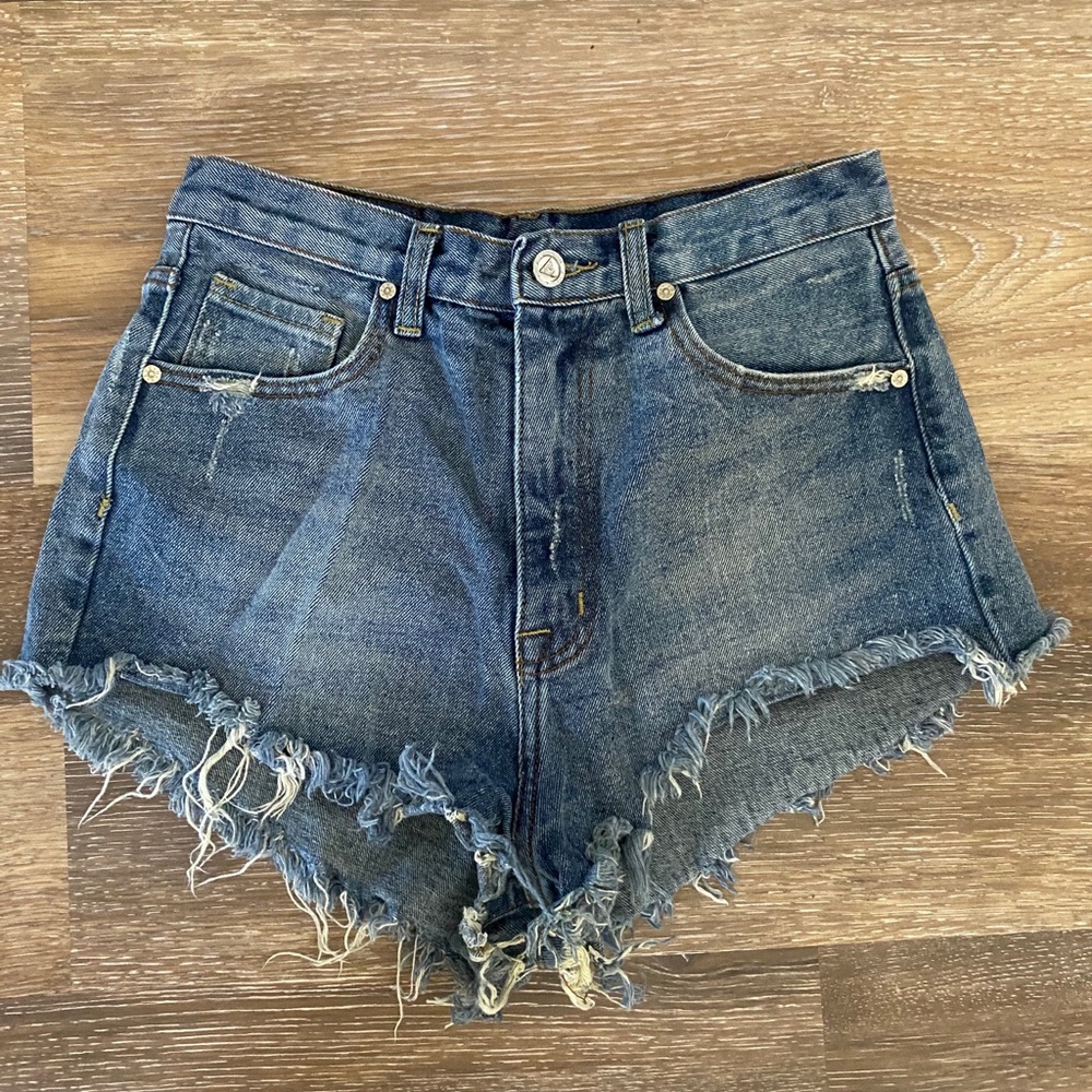 UNIF high rise cutoff shorts